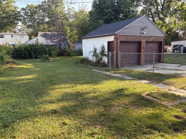 Building Photo - 1211 Tuxedo Ave
