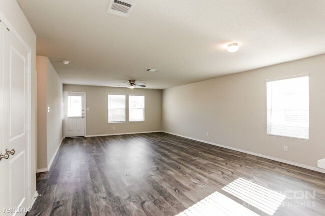 Foto del edificio - 9737 Marbach Brook