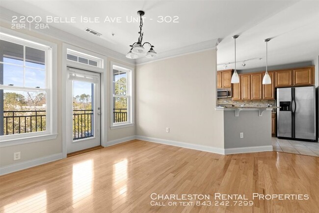 Building Photo - 2200 Belle Isle Ave