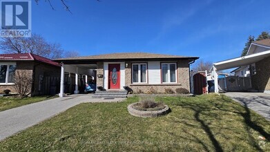 Building Photo - 44 Loradeen Crescent