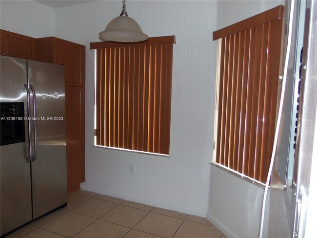 Foto del edificio - 2651 SW 83rd Ave