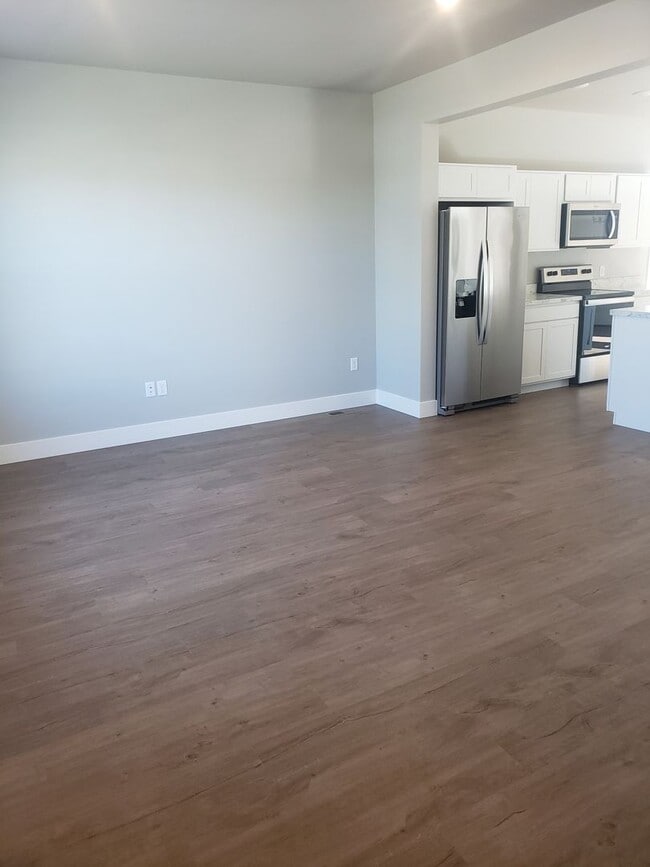 Foto del edificio - Ravishing 3 bed 2 1/2 bath in Annafeld Subdivision