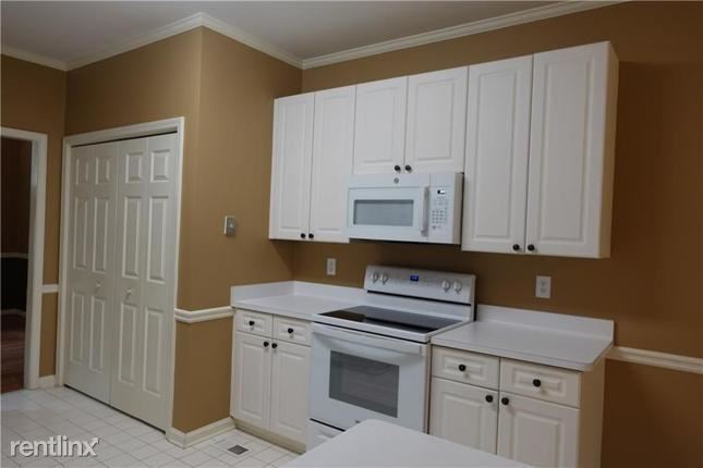 Building Photo - 5 br, 3 bath House - 3455 R Heatherwood Court