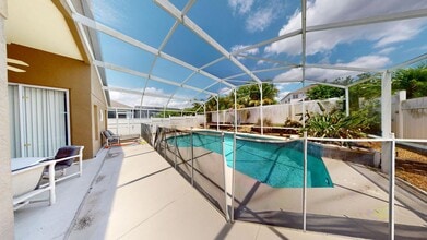 Building Photo - 257 Bonville Dr