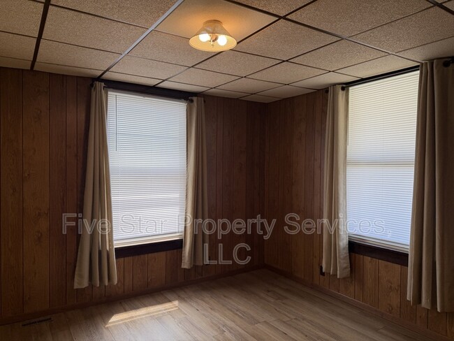 Foto del edificio - 1104 S 11th St