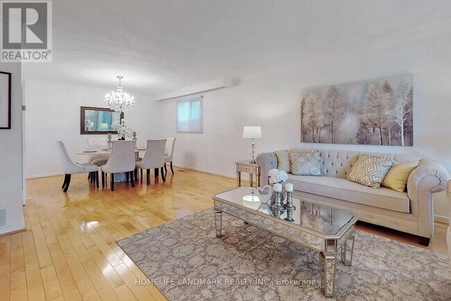 Photo du bâtiment - 117 Clansman Blvd.