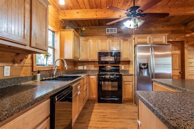Foto del edificio - 11921 Silver Leaf Ln