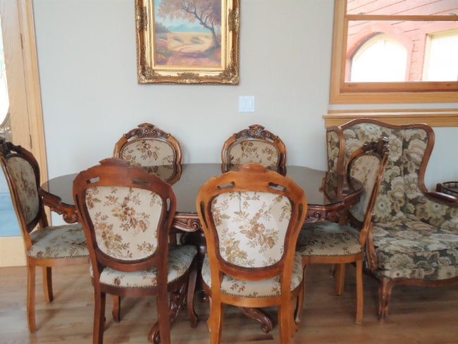 Building Photo - 464 Silver Cir