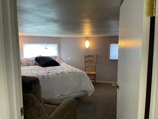 Segundo dormitorio - 17200 W Bell Rd