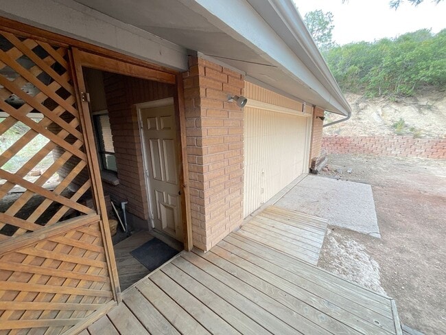 Building Photo - 5 Bedroom Home, 4.61 Acres, Available Near W Woodmen Rd & Westwood Rd!