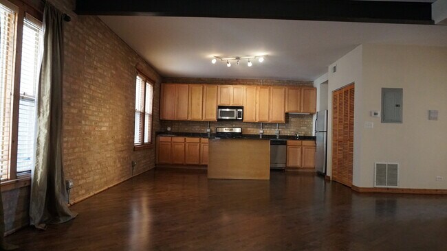 Foto del edificio - 1622 W Columbia Ave