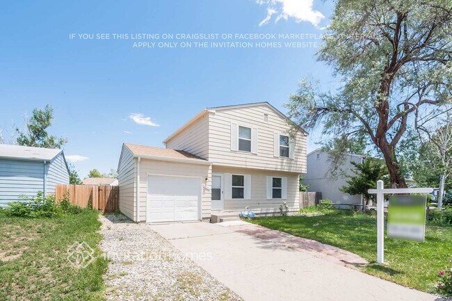 Foto del edificio - 10744 Moore Cir