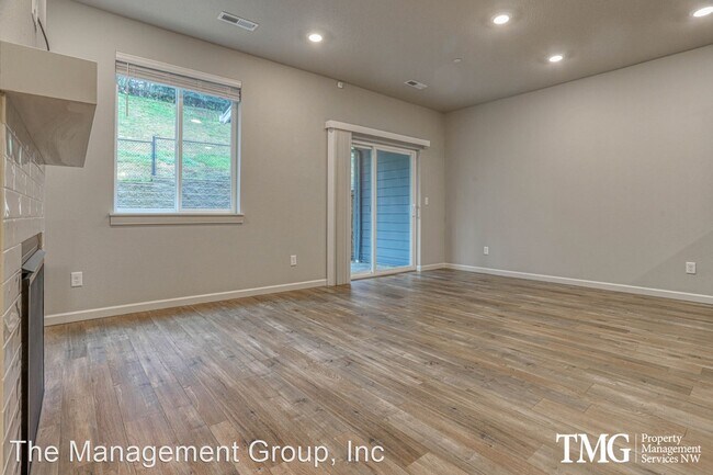 Foto del edificio - 3 br, 2.5 bath House - 4231 S Cloverhill Way