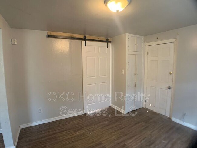 Photo - 1300 SW 34th St Apartment