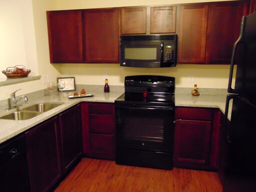 Building Photo - 2729 Kirkwood Dr