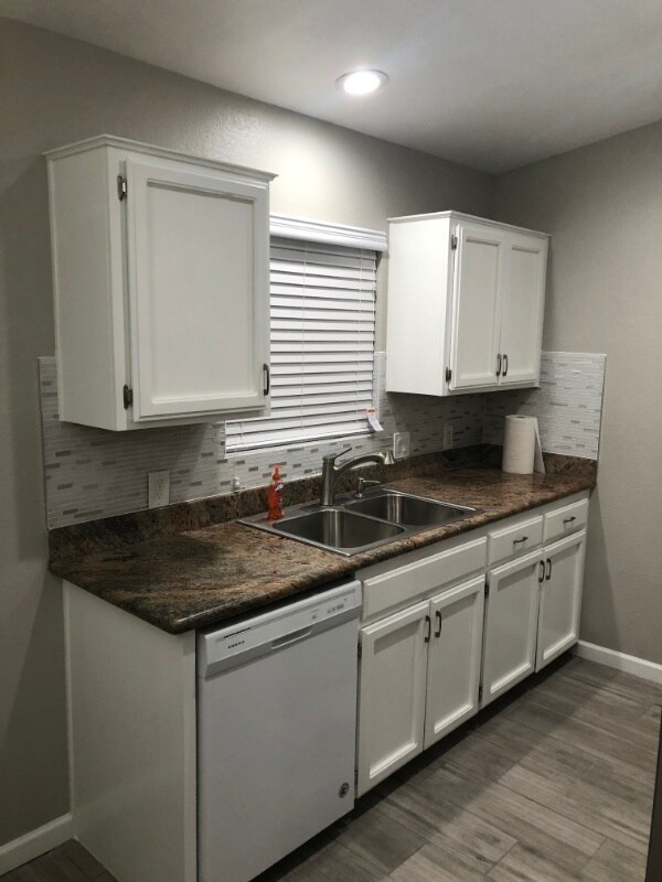 Foto del edificio - 2328 E 6th St