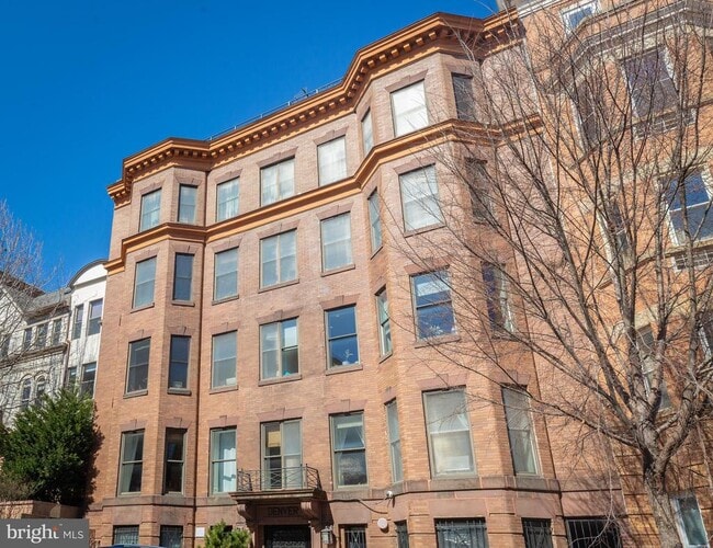 Building Photo - 1417 Chapin St NW