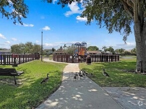 Building Photo - 15359 SW 43rd Ln