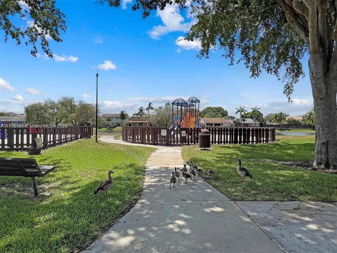 Foto principal - 15359 SW 43rd Ln