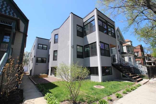 Building Photo - 4238 N Albany Ave