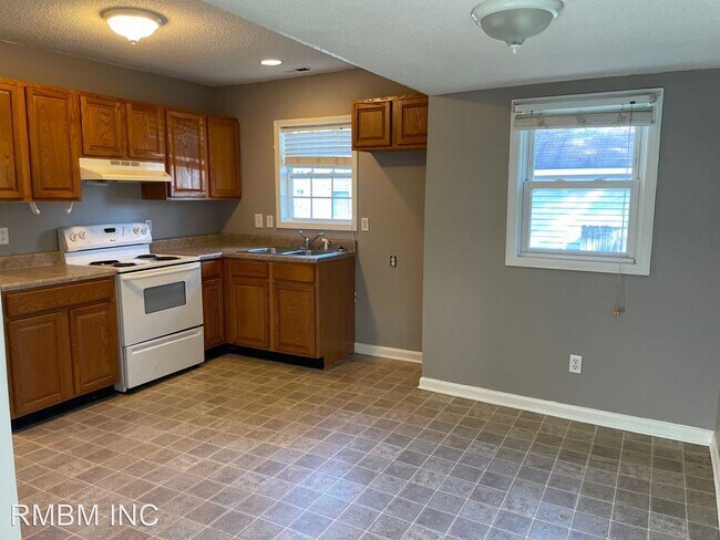 Building Photo - 2 br, 2 bath House - 302 Charles Street