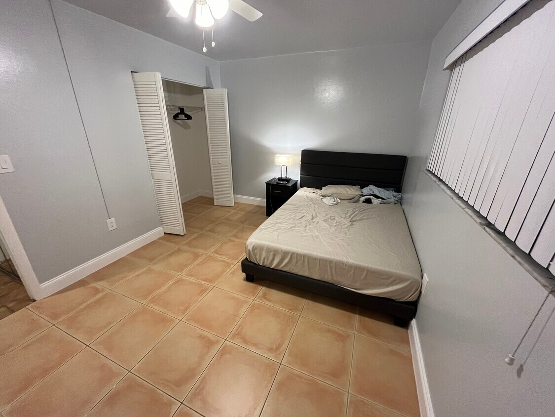 Foto principal - 8035 SW 107th Ave