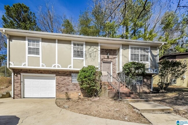 Foto del edificio - 5818 Dug Hollow Rd