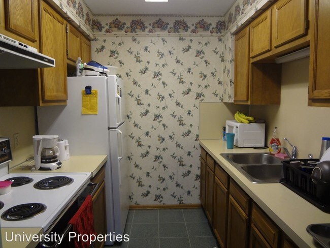 Foto del edificio - 2 br, 1 bath Room For Rent - 3162 Kylemore