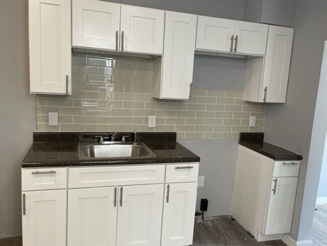 Building Photo - Anika Homes 3 Bedroom