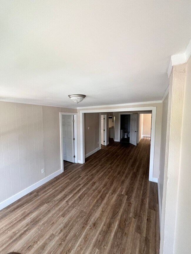Foto del edificio - Newly Remodeled 3BR/1BA - 1st Floor | Sect...