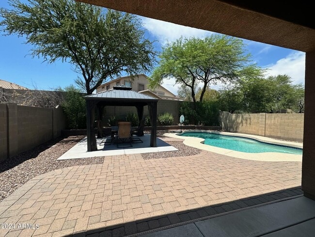 Building Photo - 4512 W Stoneman Dr