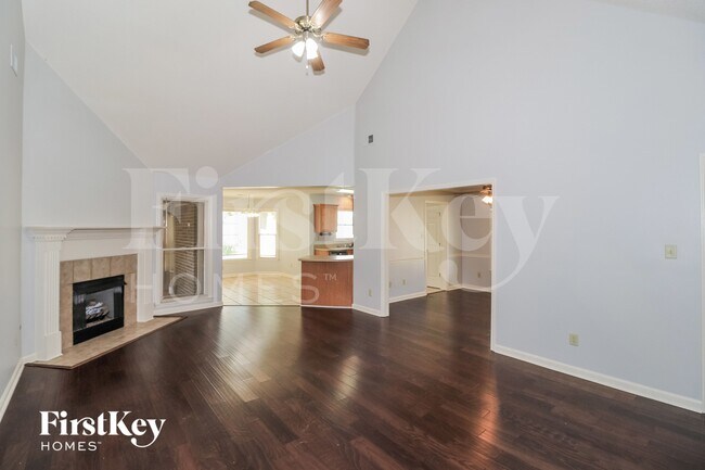 Foto del edificio - 10292 Green Moss Dr N