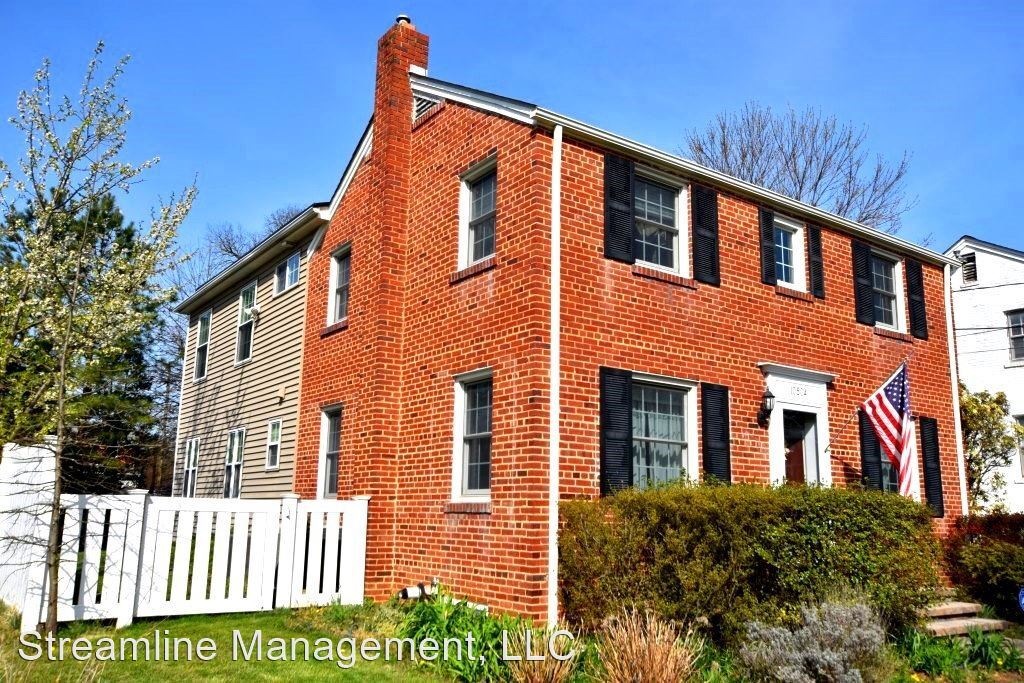 Primary Photo - 5 br, 3.5 bath House - 10504 Amherst Ave