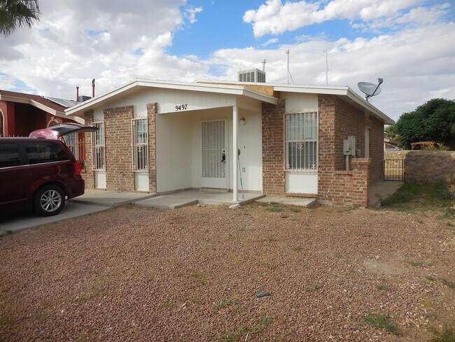 Building Photo - 9497 Ariel Rico Ct
