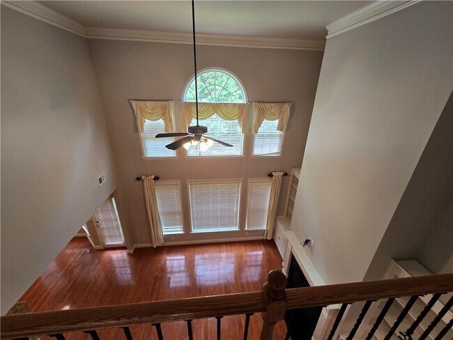 Foto del edificio - 624 Maple Grove Way
