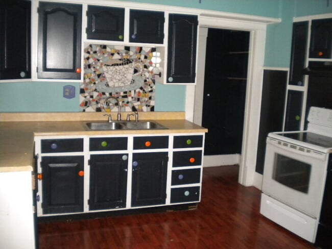 Building Photo - Pet friendly 3 bed 1.5 bath