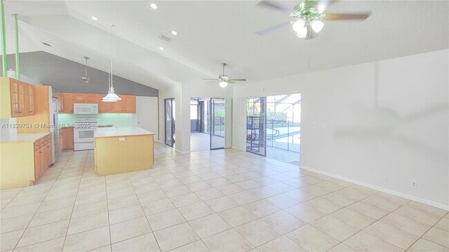 Building Photo - 9685 El Clair Ranch Rd