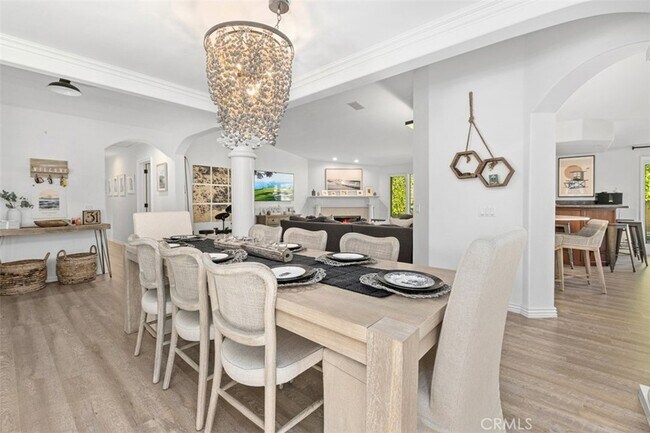 Foto del edificio - 600 Cliff Dr