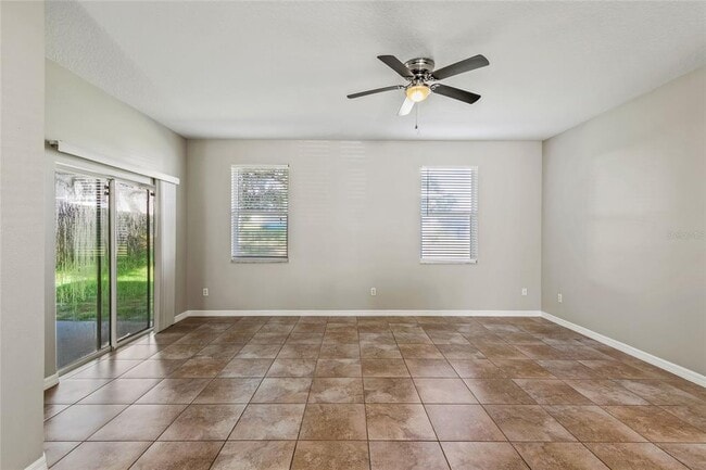 Building Photo - 2709 Savannah Dr