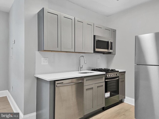 Building Photo - 1101 N 41st St