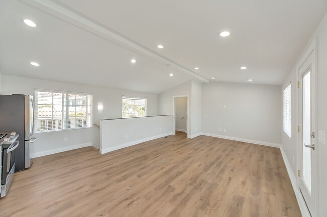 Photo - 1928 Monterey Blvd (Hermosa Beach, CA) Townhome