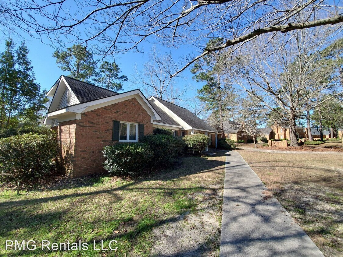 Building Photo - 115 Pine Needle Rd
