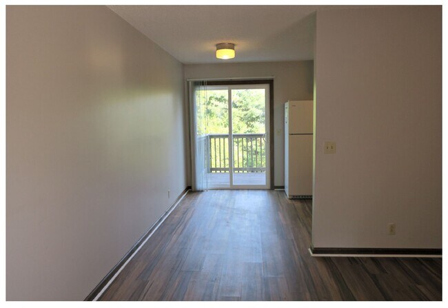 Foto del edificio - 4770 Trenton Dr