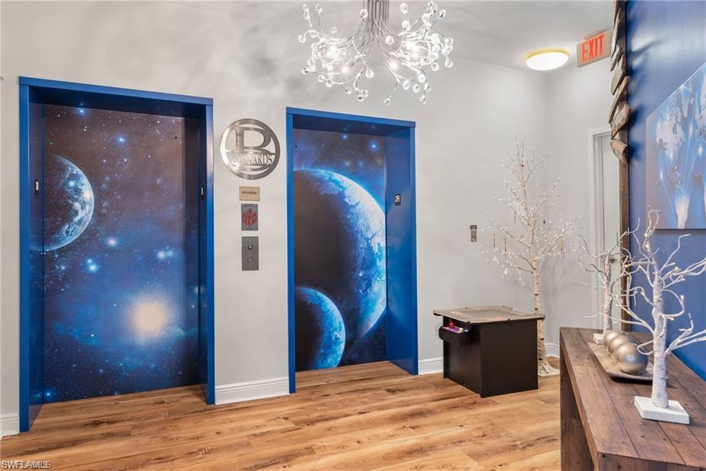 Foto principal - 6081 Silver King Blvd