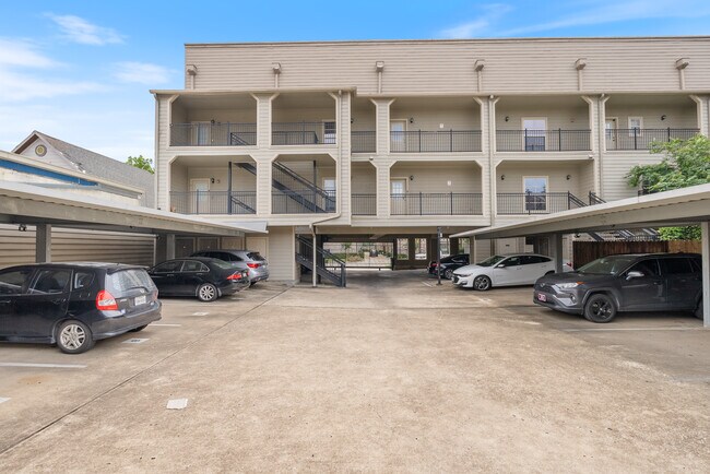 Foto del edificio - 2216 Chenevert St