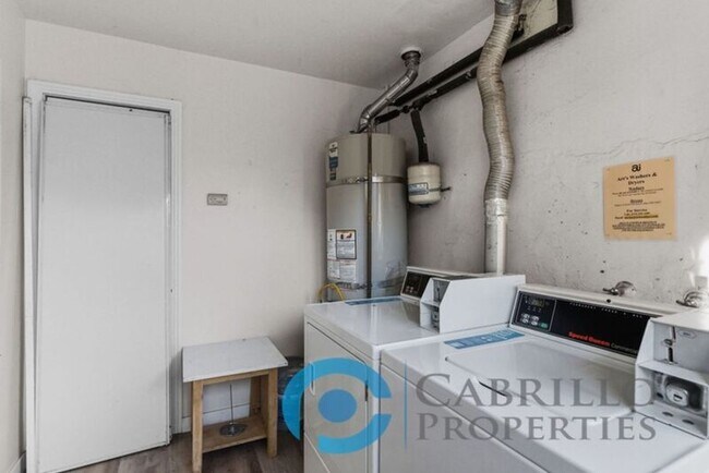 Foto del edificio - 519 Pitta St