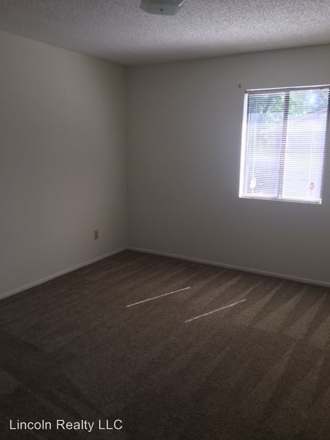 Foto principal - 1199 Melody Ln