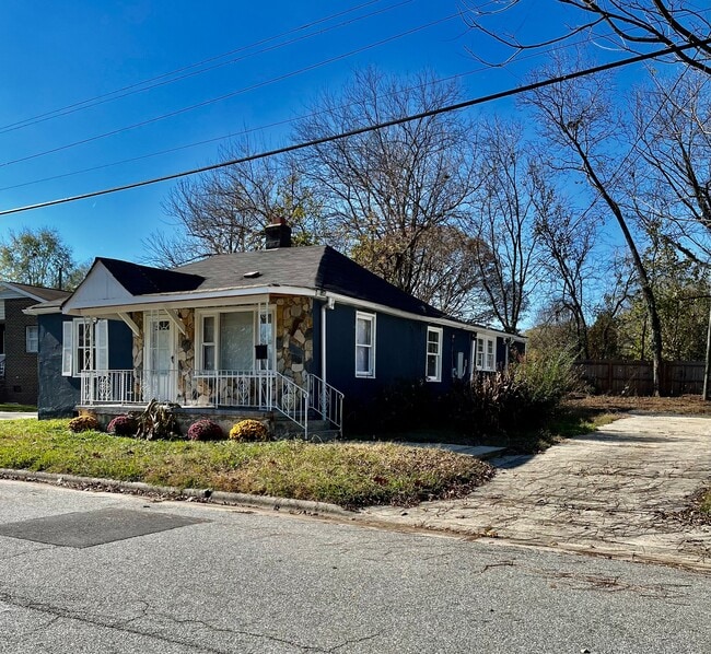 Building Photo - 1506 Ivy Heights