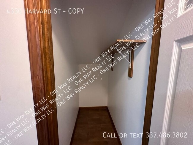 Building Photo - Great 3/2 Duplex!