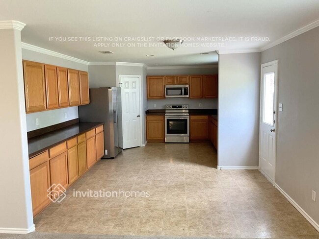 Building Photo - 504 Azalea Dr